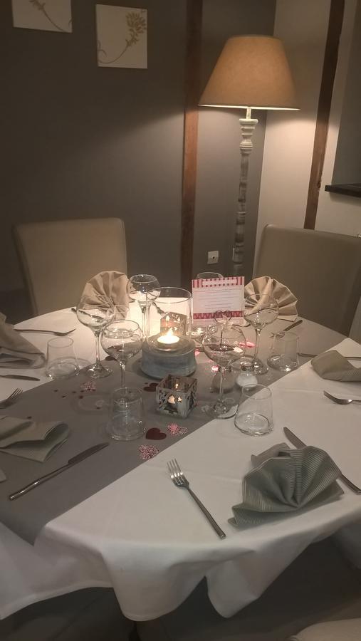 Bed and Breakfast Les Temps Gourmands Mondrepuis Esterno foto