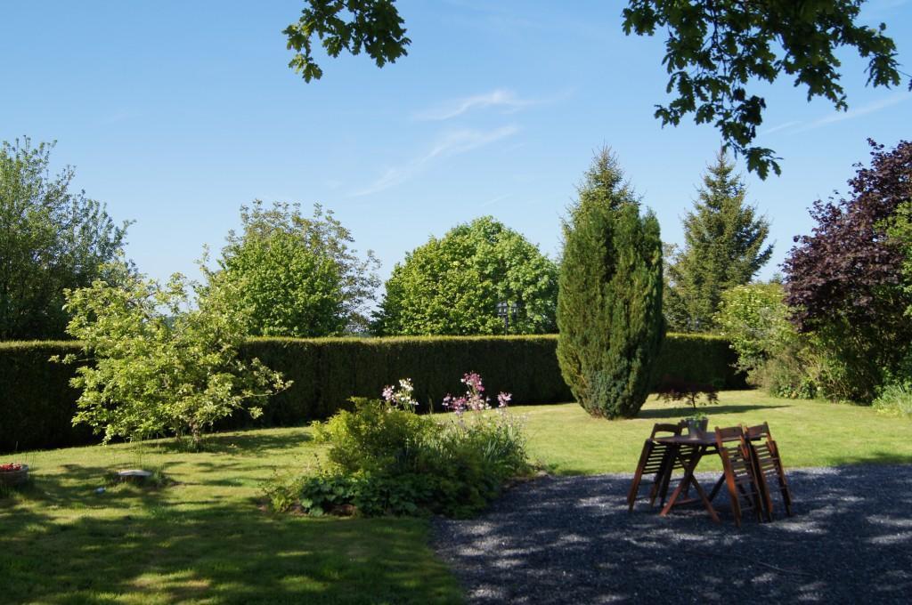 Bed and Breakfast Les Temps Gourmands Mondrepuis Esterno foto