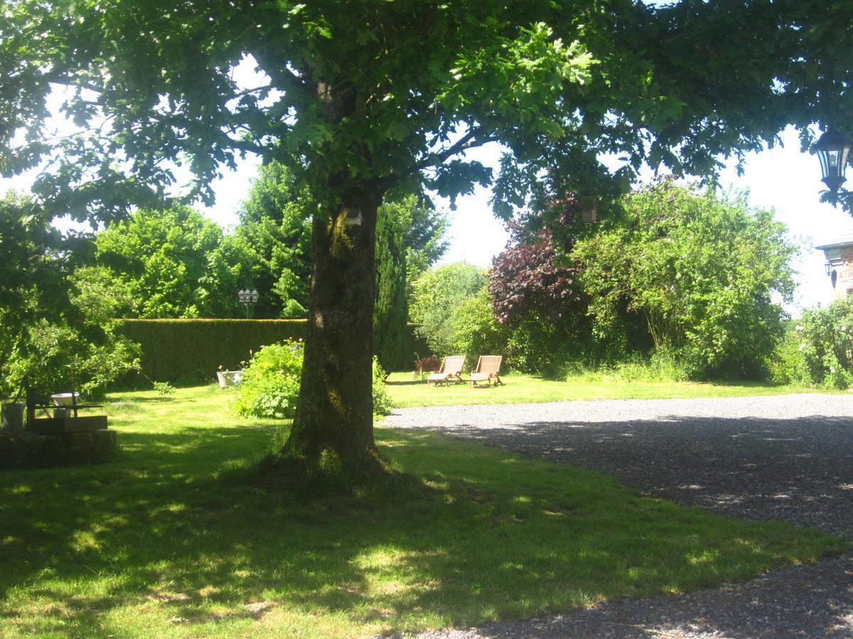 Bed and Breakfast Les Temps Gourmands Mondrepuis Esterno foto